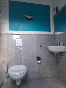 Apartment No 6 für Radtouristen und Geschäftsreisende mit eigenem Bad im DG