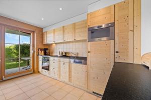 Plein Ciel 2 au centre a Anzere avec vue sur les Alpes