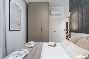 Amber Bay Apartment AC - homfi Collection