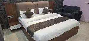 Shatakshi Residency Luxury Stay