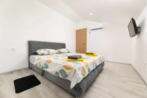 Holiday house VILLA VERONIQ with pool and jacuzzi