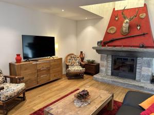 Casa Makatea by fewotessin