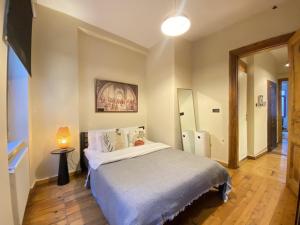 Authentic 1BR Beyoğlu Flat - Walk to İstiklal