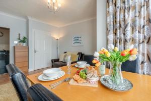 1 Bed in Tenby oc-t36054