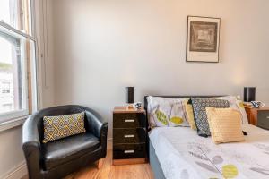 1 Bed in Tenby oc-t36054