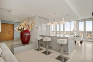 Luxury Duplex Apt with Thames & London City Views