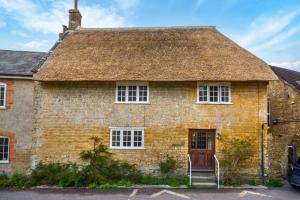 2 Bed in Loders oc-s35144