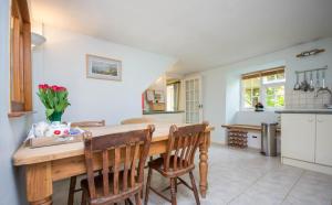 2 Bed in Loders oc-s35144