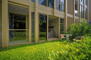 Laguna Beachside Block 3 by Banyan Living