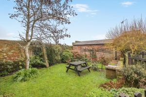 2 Bed in Hunston oc-s36323