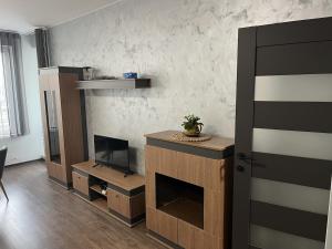 New apartment with private parking nearby metro