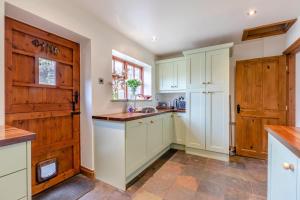 3 Bed in Longnor oc-r34925
