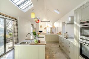 3 Bed in Borrowby oc-o36893