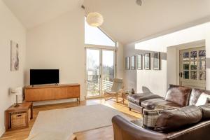 3 Bed in Borrowby oc-o36893