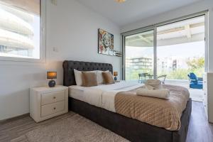 Starlet 1-BR Apt W Pool & Balcony in Larnaca