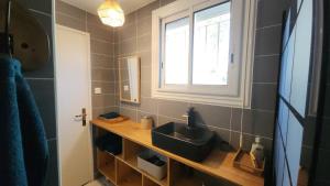 Logement entier dans un espace de verdure