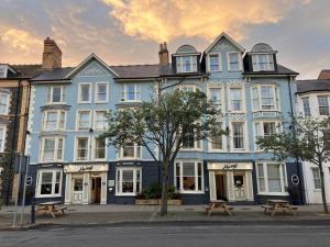Harry's Hotel