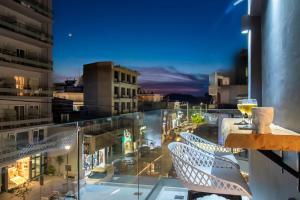 Melinas - Urban Luxury 2BR 2Bath 2Balcony Apt - Heart of Chania