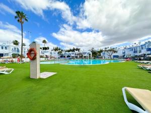 Playmar Pool by Wave Properties