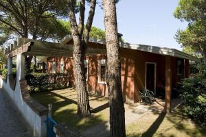 Comfortable villa with garden