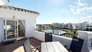 Penthouse, 2-bedroom apartment with pool views