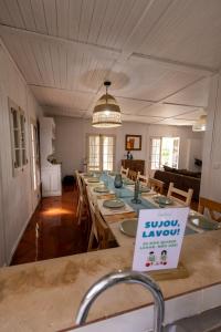 Casa Feia Hostel