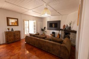 Casa Feia Hostel