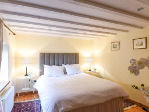 2 Bed in Briston oc-kt009