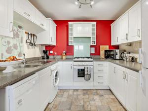 3 Bed in Eastbourne oc-ehc26