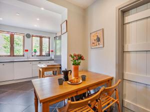 4 Bed in Pevensey Bay oc-bt069