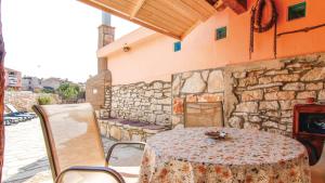 Old Stone House Vodnjan by Villas Guide