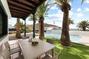 Santa Rosa Tinajo by Escape Home