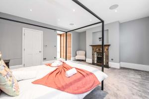 Stunning 3 Bed Victorian House - Idyllic Location