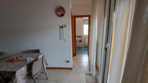 Alloggio con terrazzo e parcheggio privato