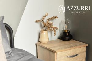 Short Stays at Brick Lane by Azzurri Properties Short Lets & Serviced Accommodation Shepherds Bush with Wi-Fi and Private Terrace