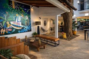 Sous le Badamier Quiet Boutique Hotel with Pool near Grand Baie