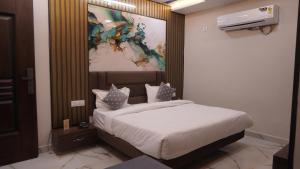 Hotel Golden Aura Inn