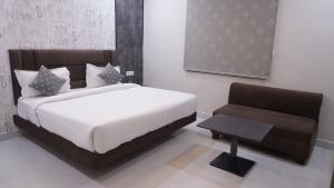 Hotel Golden Aura Inn