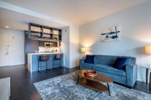 Luxury Apt with Gym & Pool