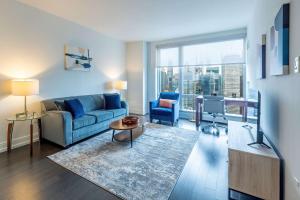 Luxury Apt with Gym & Pool