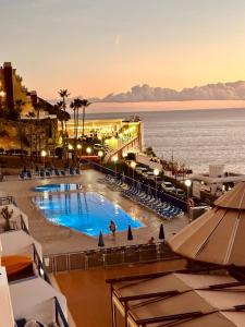 View Mogan & Sunset