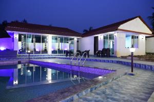the twins villa