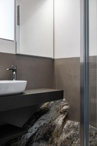 Rapallo - Appartamento con roccia naturale