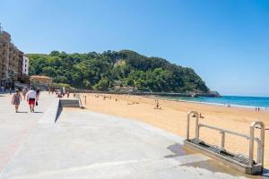 Bañeru Zarautz Centro - Sol, playa y confort, todo a un paso