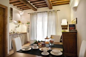 Bosco Ai Marzi - 2 Apartments with shared pool