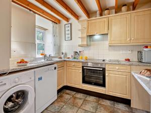 2 Bed in Conwy 95905