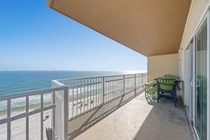 Crystal Shores West 601 by Youngs Suncoast