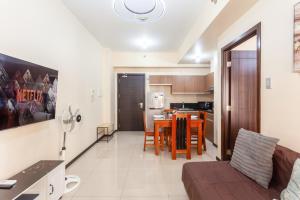 VStaycations The Radiance Manila Bay