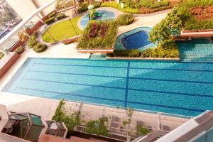 VStaycations The Radiance Manila Bay