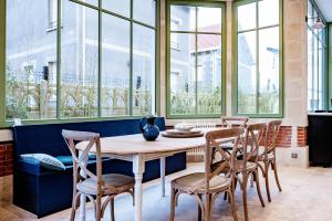 Prestigious villa for family and friends